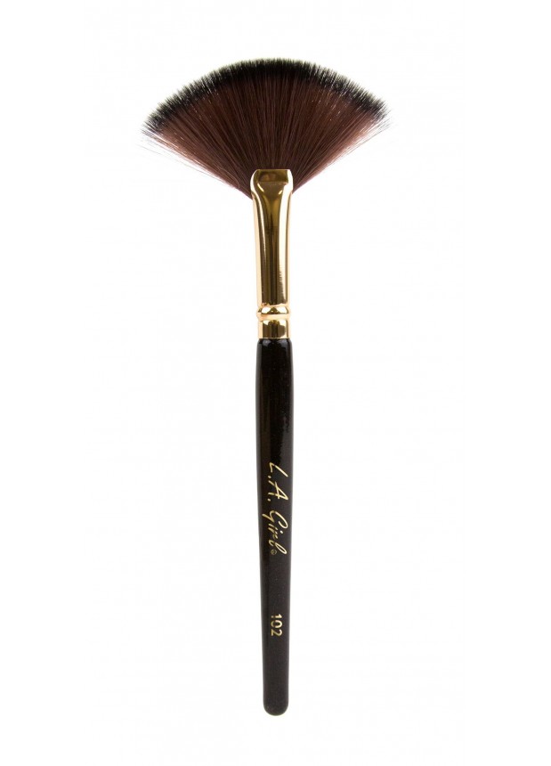 L.A.Girl Pro Cosmetic Brush Fan кисть для макияжа